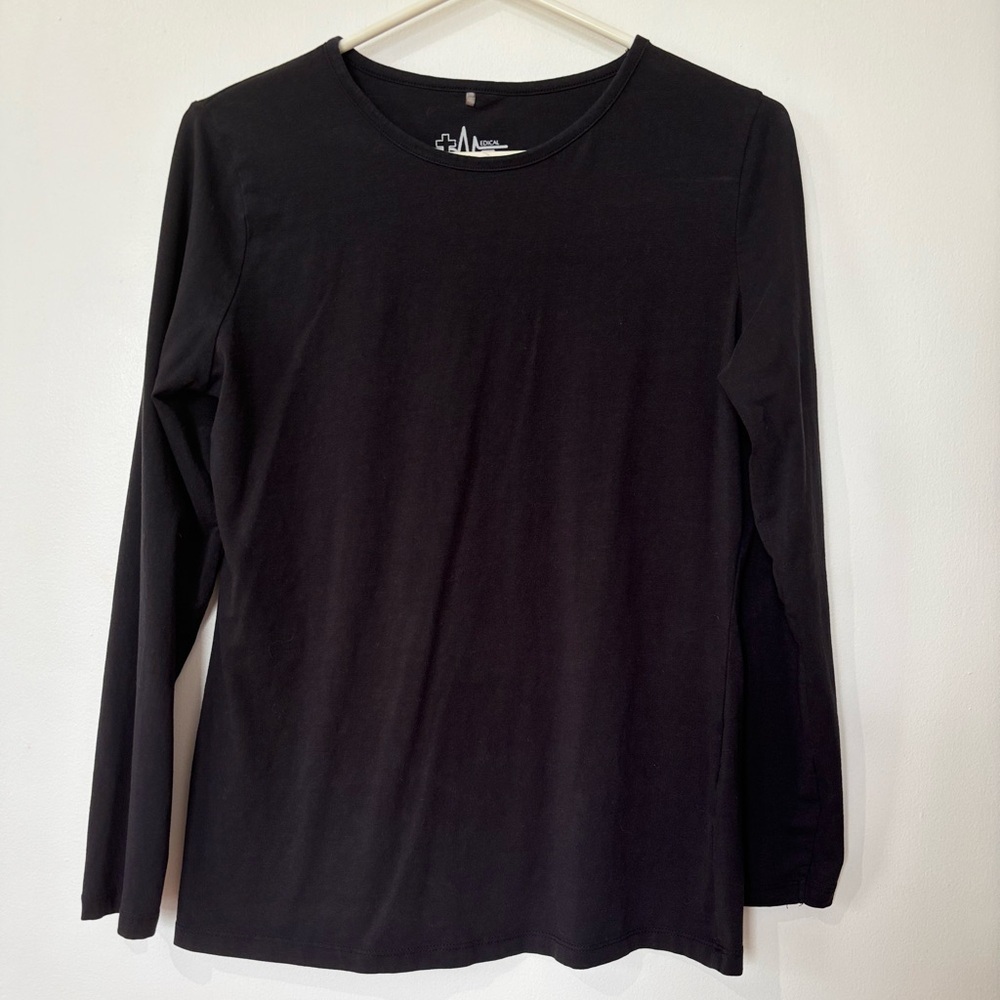 🎉4/30$🎉 Medical Zone Black Long Sleeve Tee - Size L
